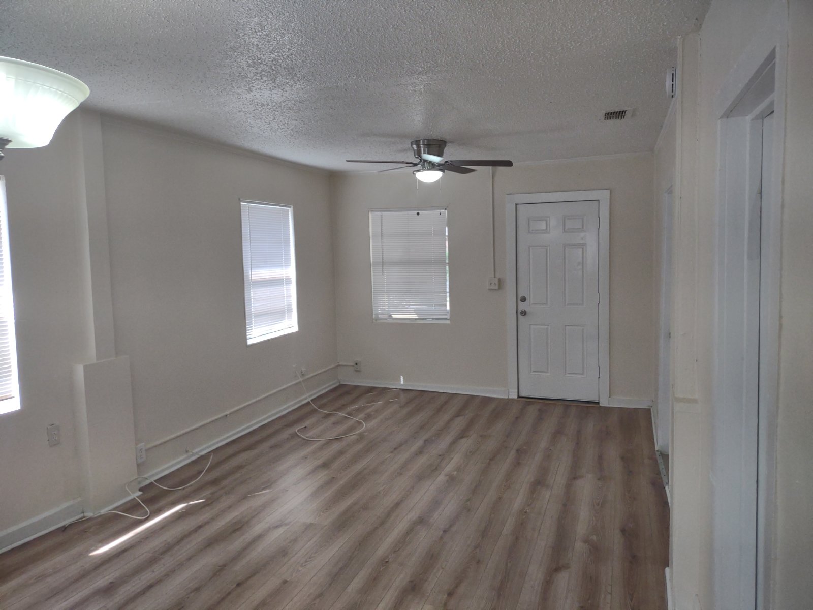 Cute 2/1 In Clearwater property image