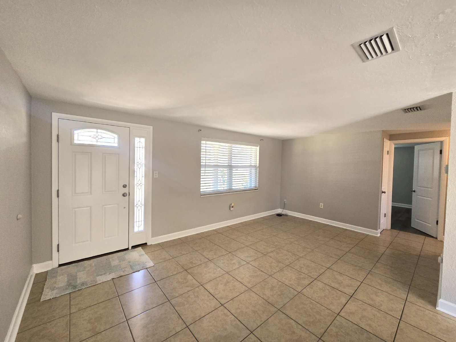 2/2/1 Located in Holiday, FL! Available 5/1! property image