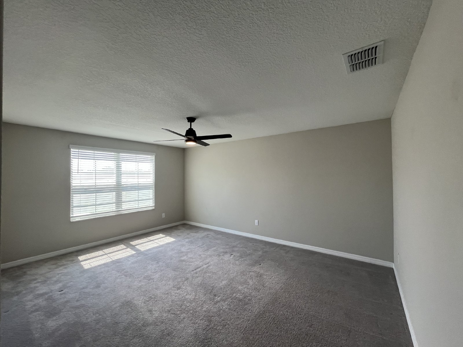 Beautiful 6/3/2 In Villages Of Avalon property image