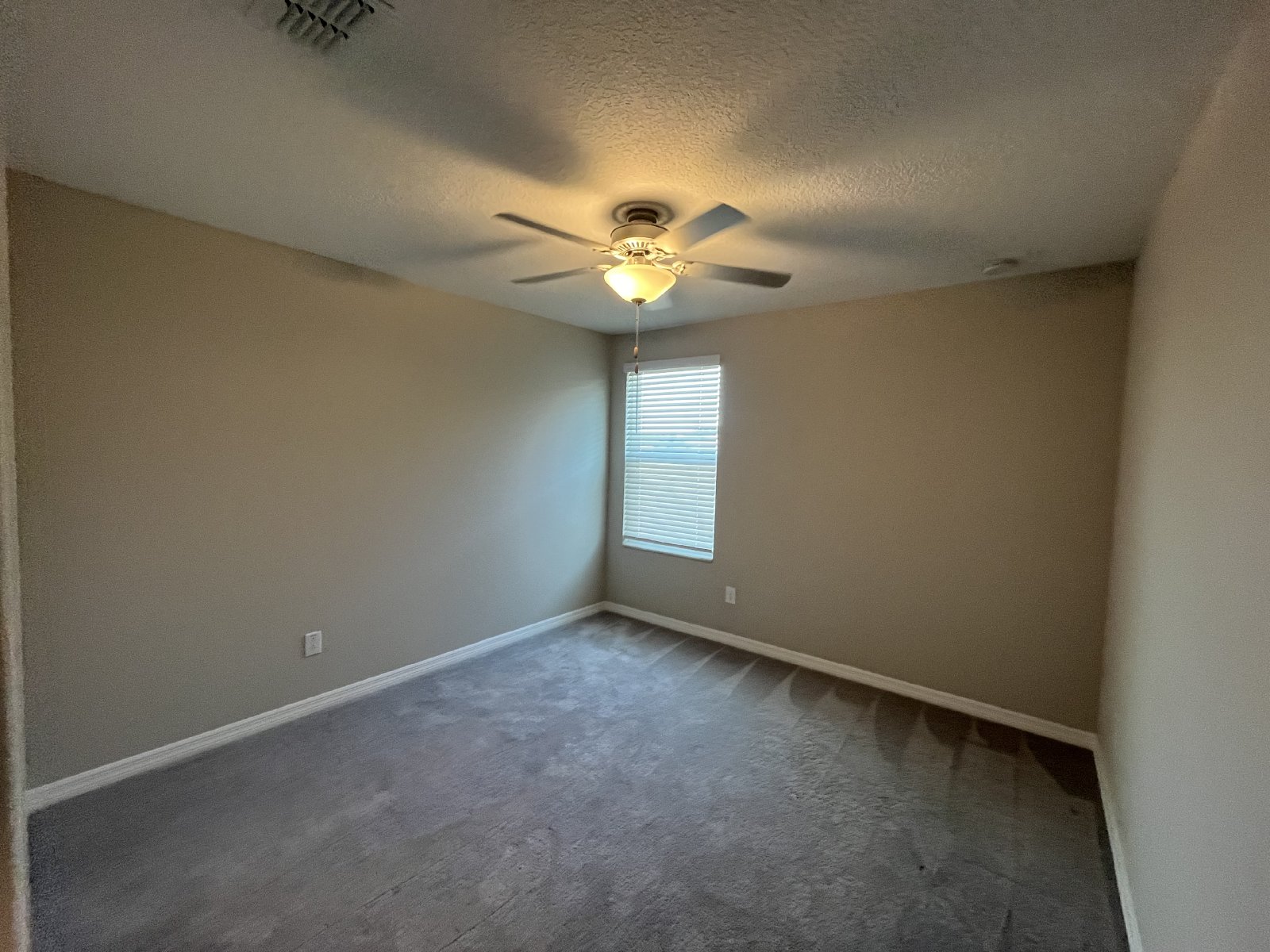 Beautiful 6/3/2 In Villages Of Avalon property image