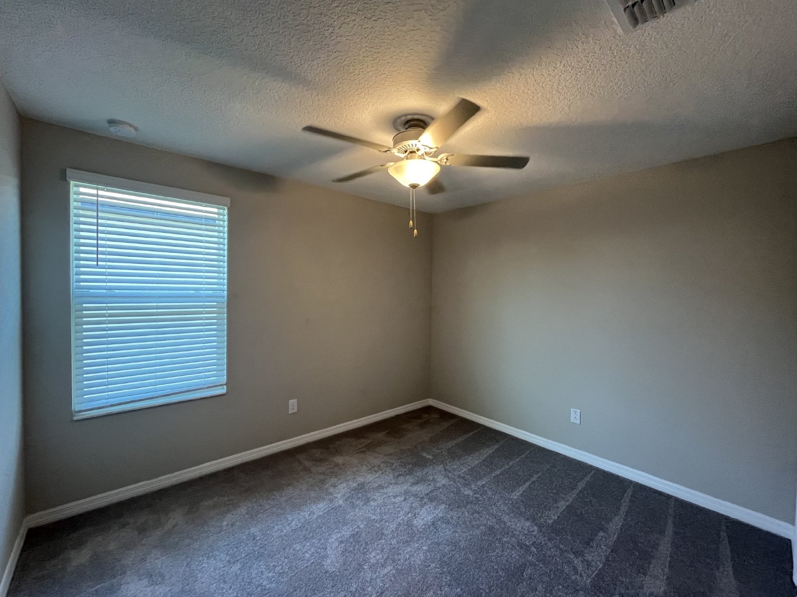 Beautiful 6/3/2 In Villages Of Avalon property image