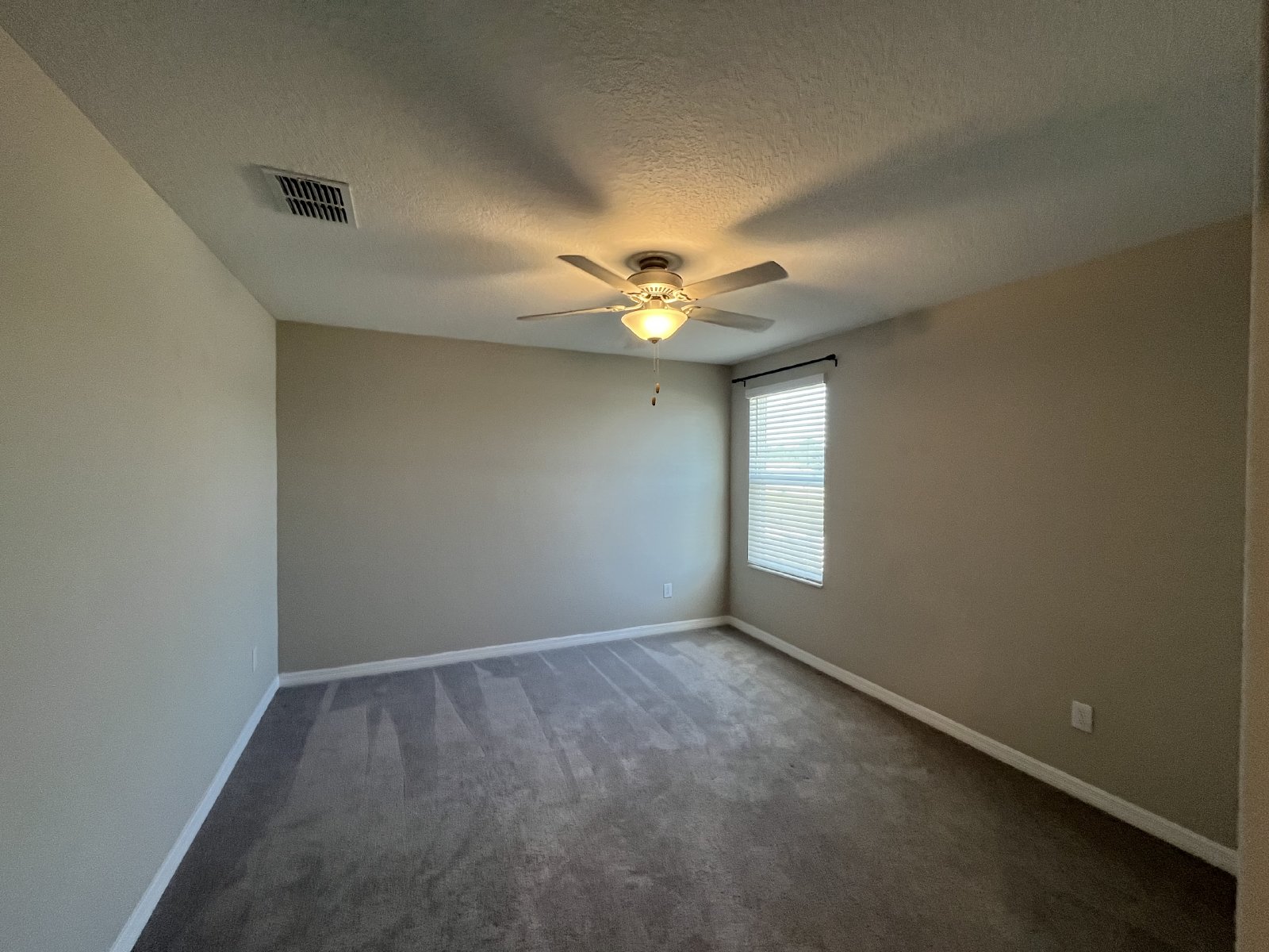 Beautiful 6/3/2 In Villages Of Avalon property image